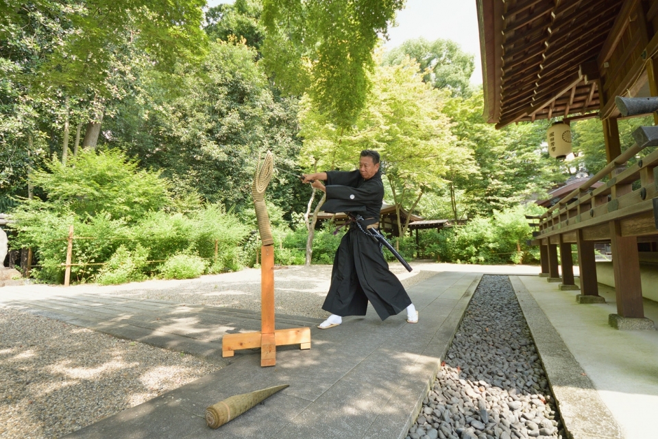 「侍」京都山内派居合抜刀術 刀新會による居合抜刀術演武と試斬見学　写真1